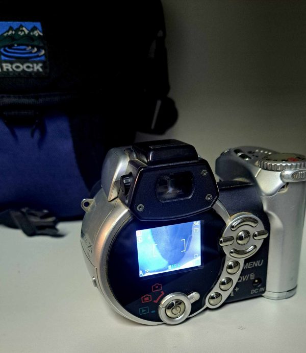 Digikaamera Minolta Dimage Z1 - Image 2