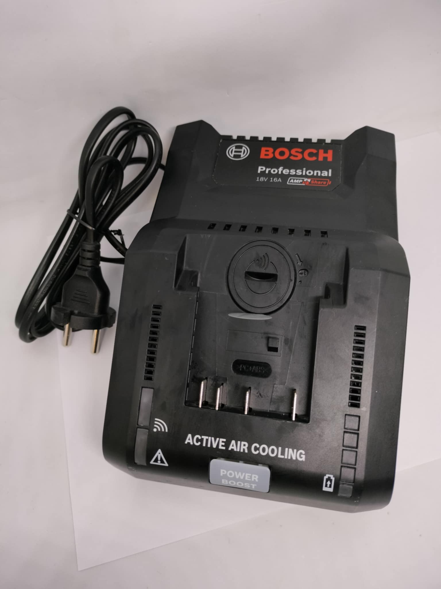 Bosch akulaadija /GAL 18V-160 C Professional Laadimisseade
