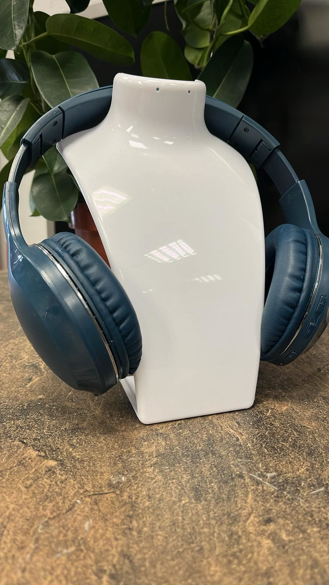 Westrom bluetooth kõrvaklapid