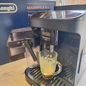 Espressomasin DeLonghi Magnifica EVO ECAM290.51.B